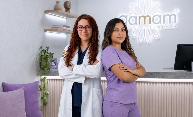 Médicos especialistas brindando atención médica integral y tratamientos de salud en la clínica de Tlalnepantla de Baz.